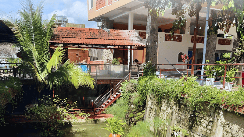 D BanLieue Homestay And Coffee (3)